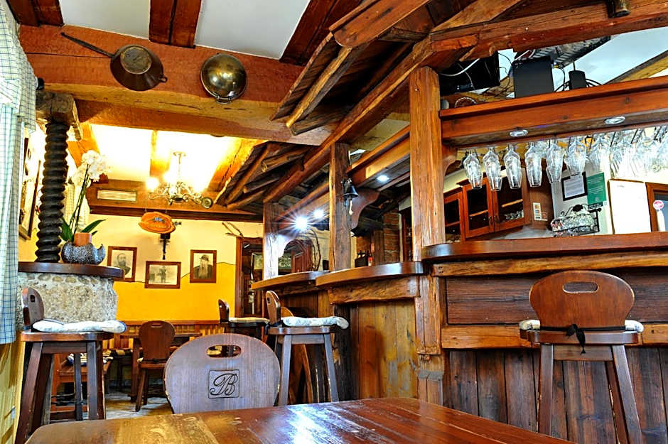 Gostilna in Prenočišča Brančurnik