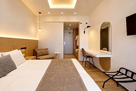 Deluxe Double or Twin Room with Sea View