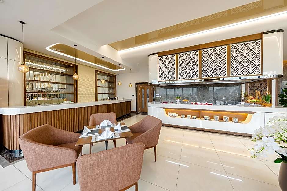 Muong Thanh Grand Bai Chay