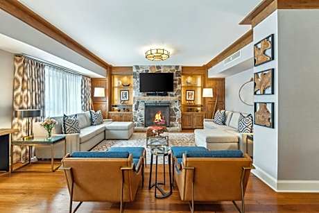 Deluxe Guest room, 1 King, Valley view
