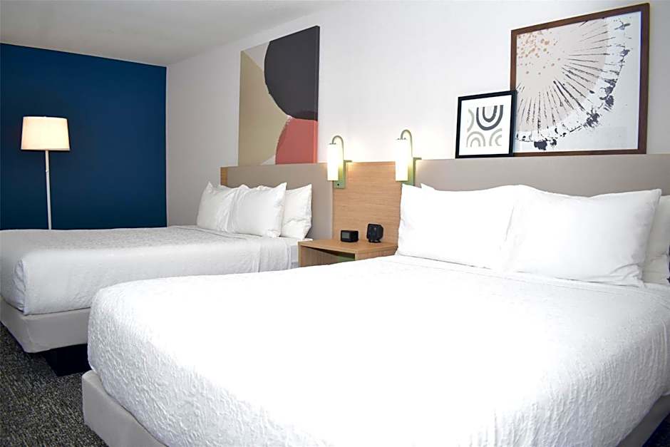 Spark by Hilton St. Louis Southwest