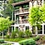 Kanuga Inn & Lodging