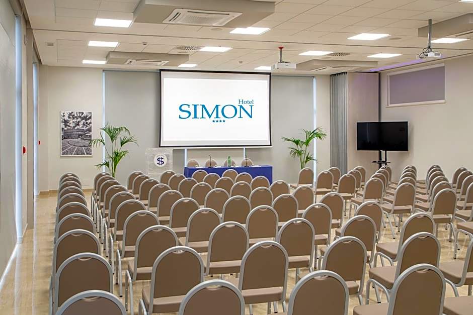 Simon Hotel