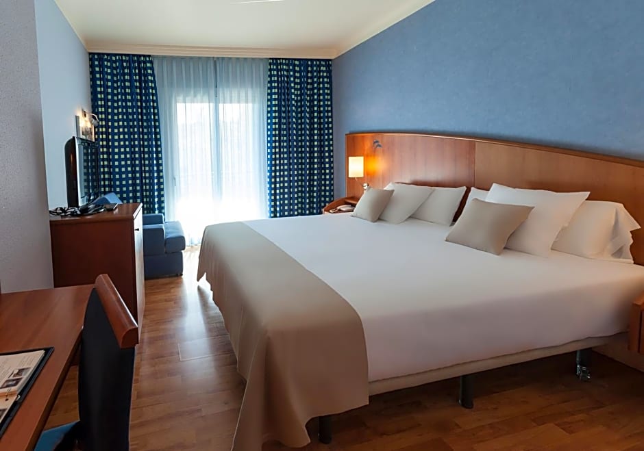 Photo 1 of 4 of 1 Double Bed or 2 Beds, Terrace