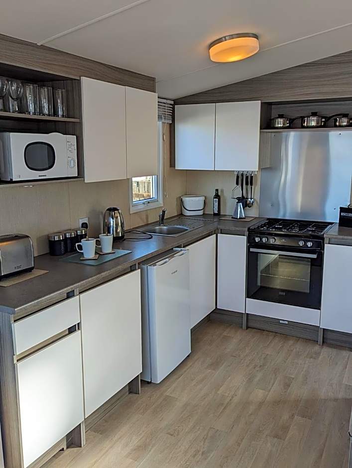 Relaxing Holiday Home Chickerell View Littlesea Haven