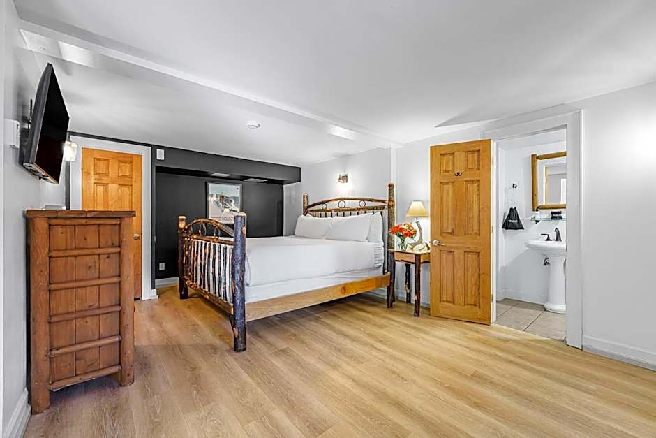 Photo 1 of 7 of Duplex Suite