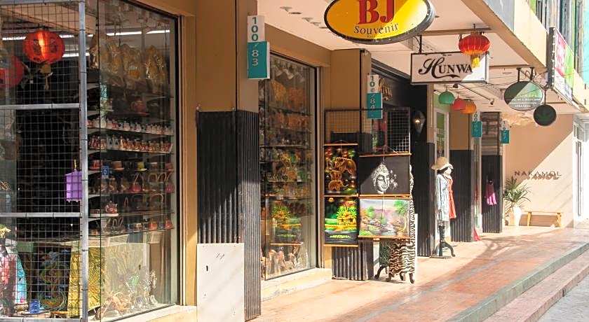 The Blue Pearl Kata Hotel