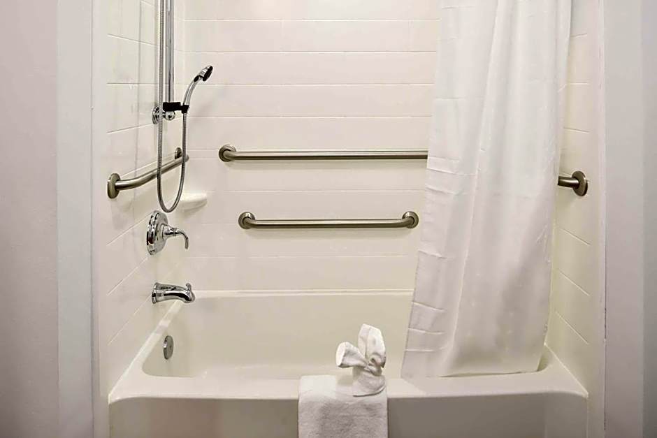 Hampton Inn By Hilton Statesville