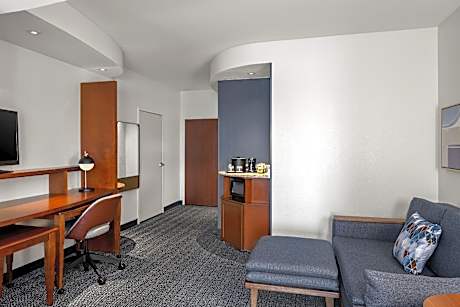 Studio, 2 Queen, Sofa bed