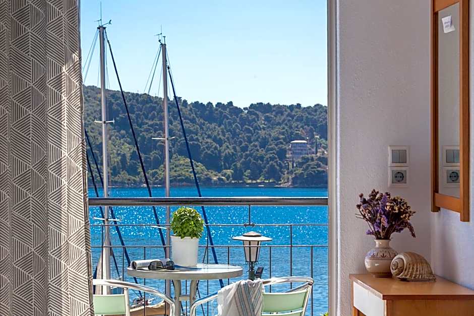 Hotel Akti