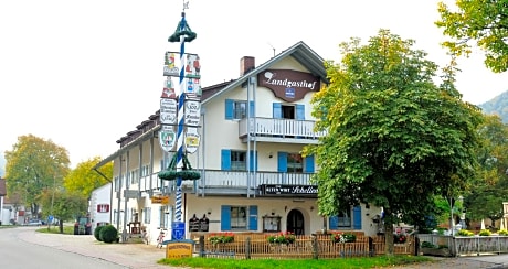 Pension Alter Wirt