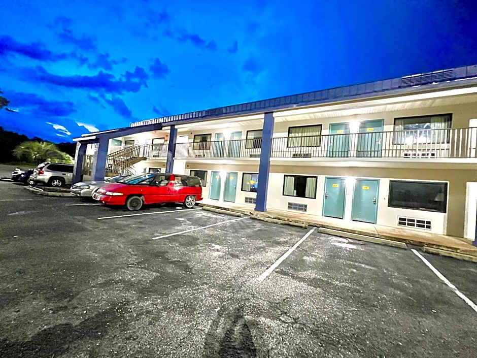 Bayou Inn & Suites