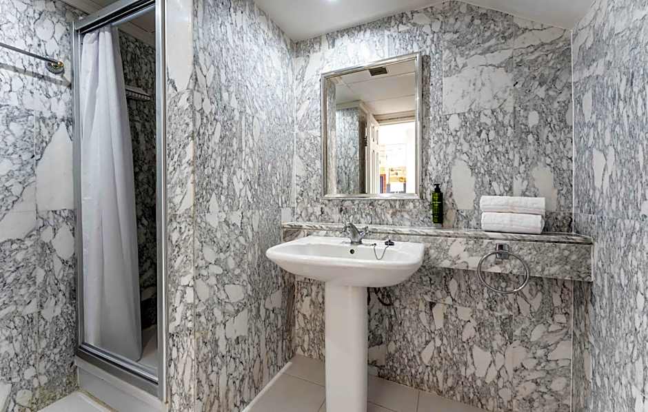 Beverly Hills Heights - Excel Hotels & Resorts