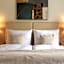 Garner Hamburg Wandsbek Marktplatz By IHG