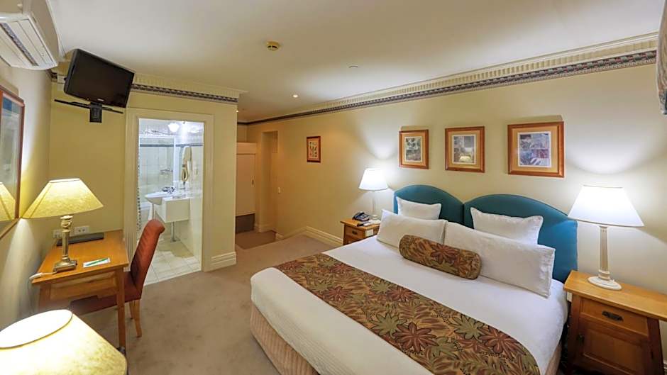 Royal Exchange Hotel