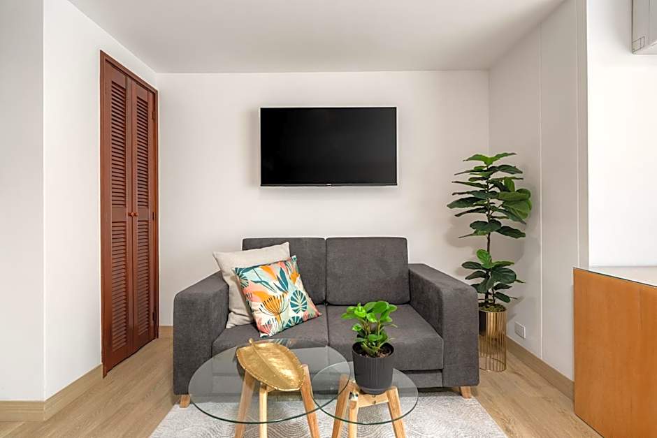 Leblón Suites Hotel