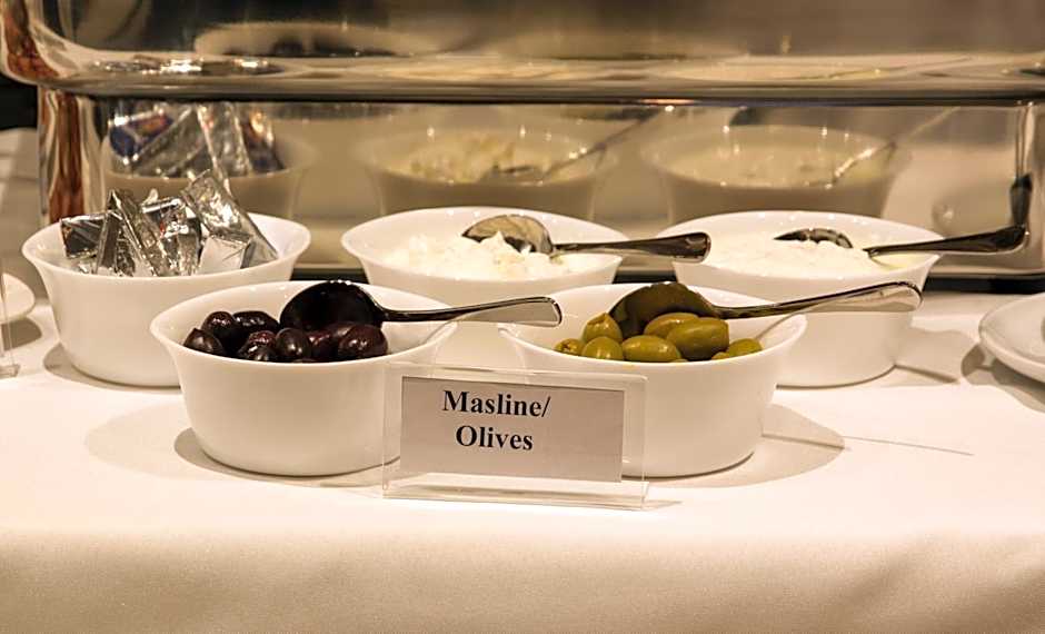 BOUTIQUE 25h by Eva stay 018