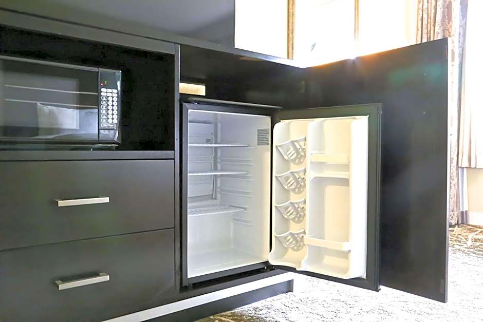 DoubleTree by Hilton Rockland, MA