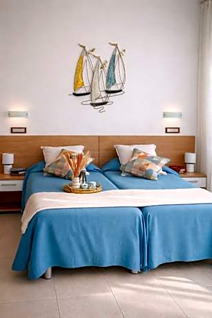 One-Bedroom Apartment - Annex