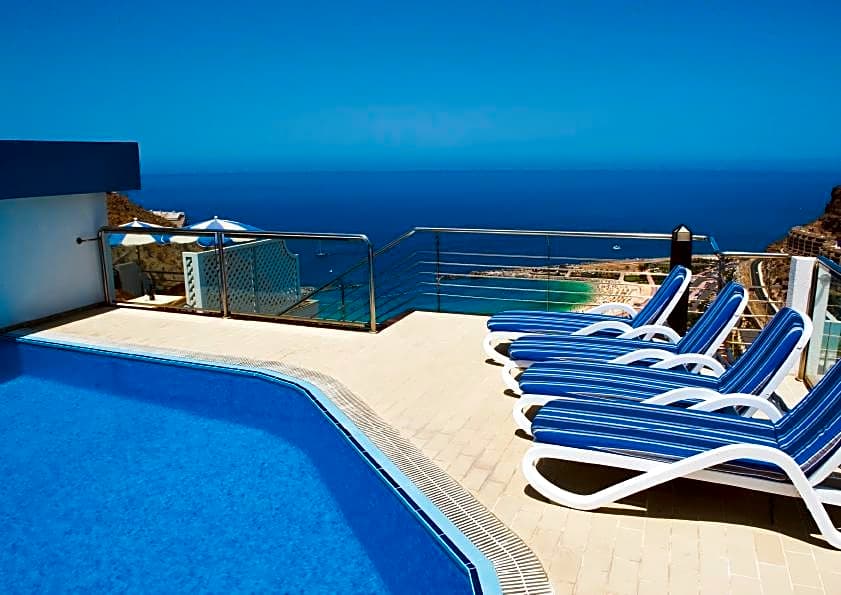 Holiday Club Jardin Amadores