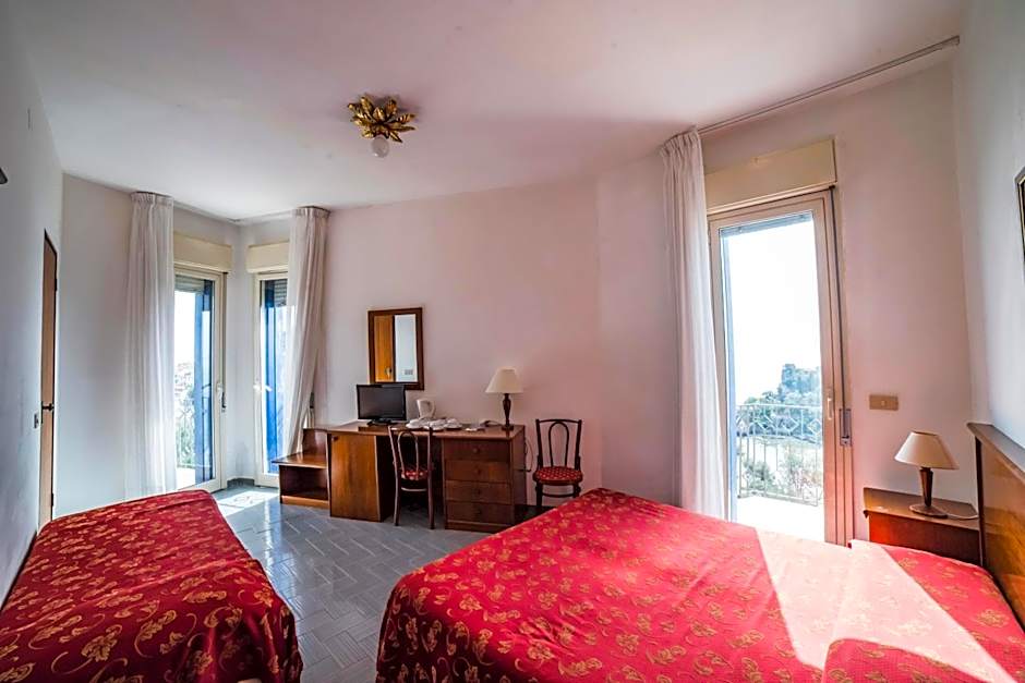 Hotel Isola Bella