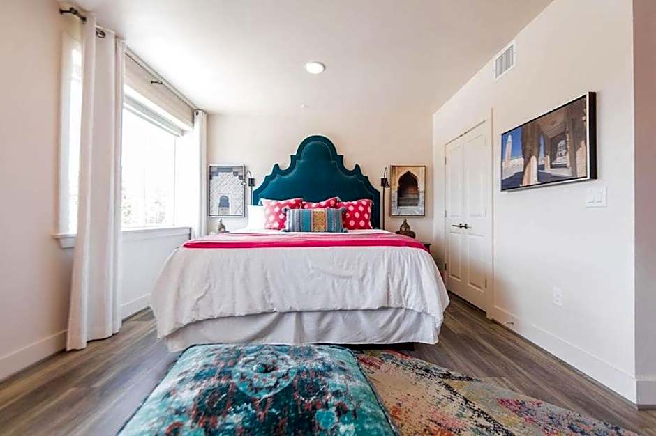 The Bishop Arts Hotel by Qresorts