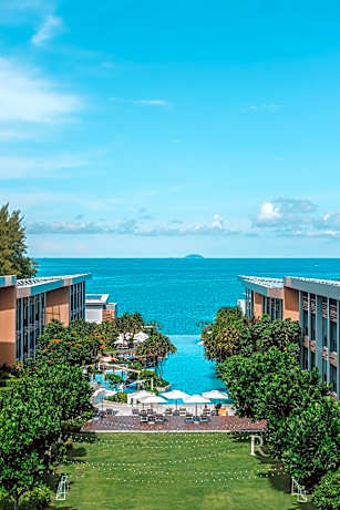 Renaissance by Marriott Pattaya Resort & Spa