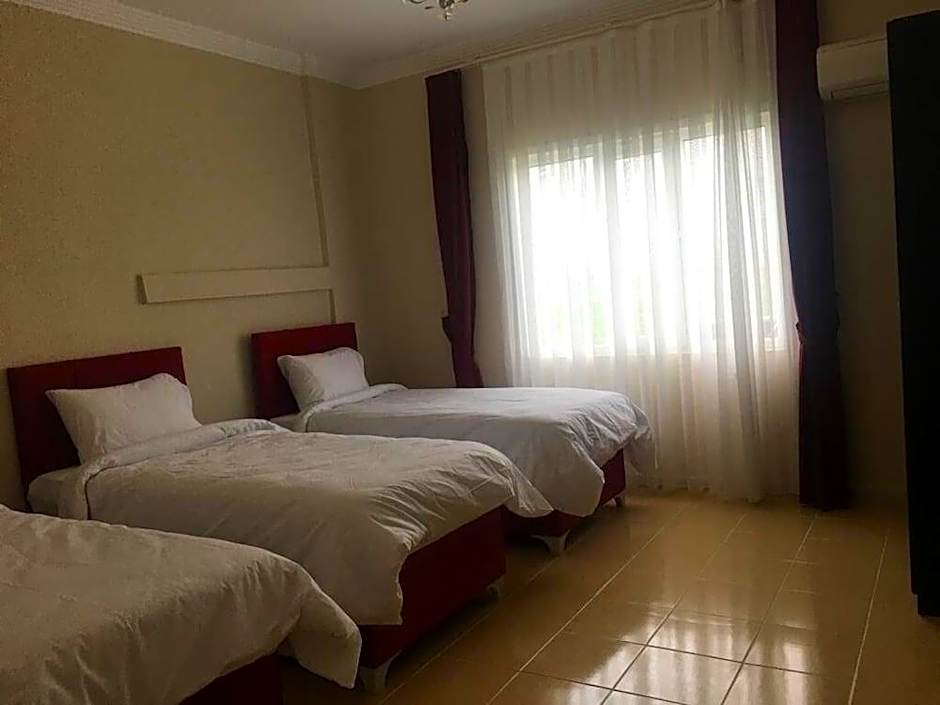 NUS GRAND HOTEL