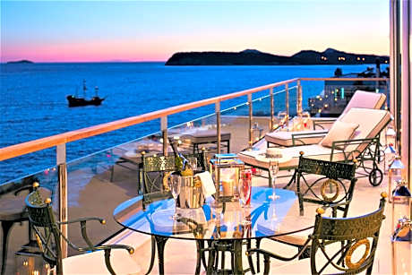 Royal Princess Hotel