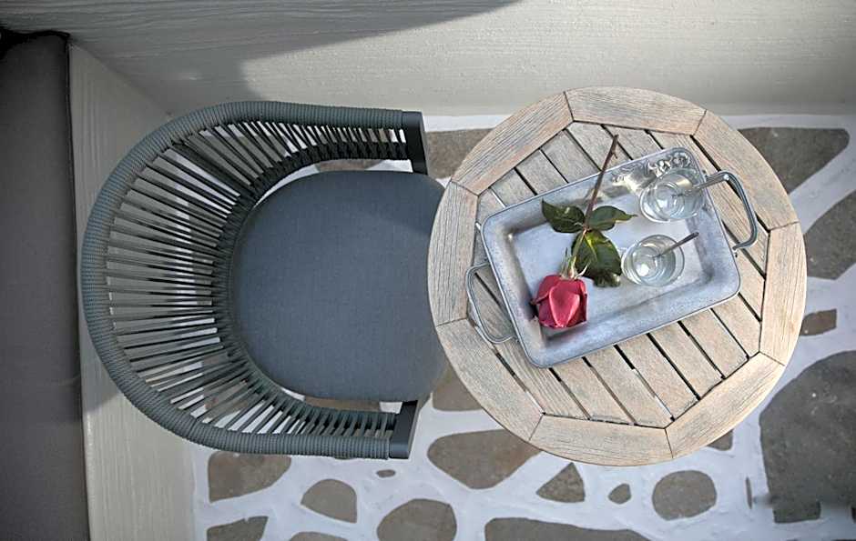 Iria Beach Art Hotel