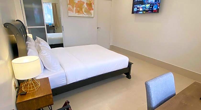 Harman Suites Moalboal