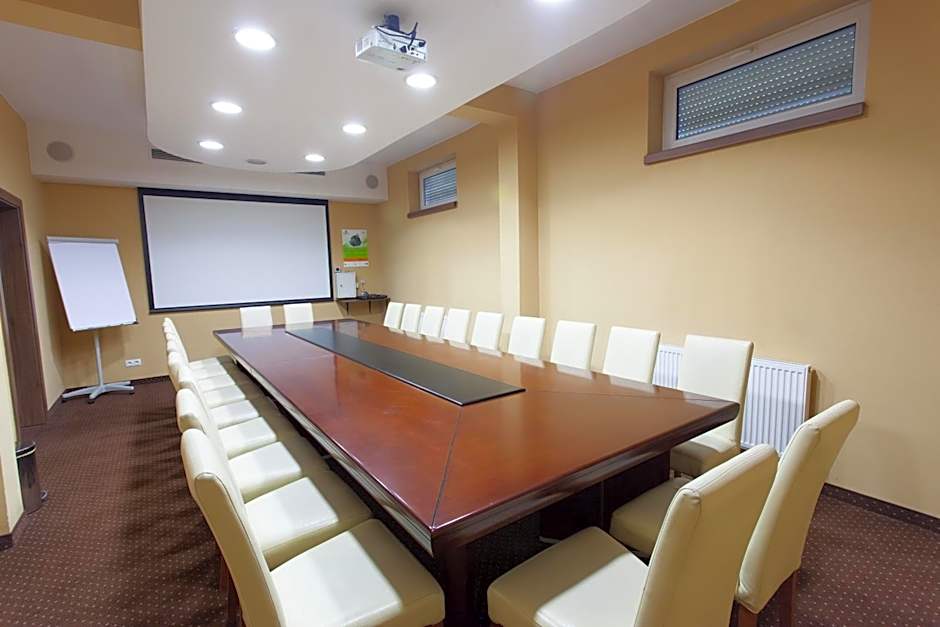 Hotel Trzy Światy Spa & Wellness Rajska WySpa