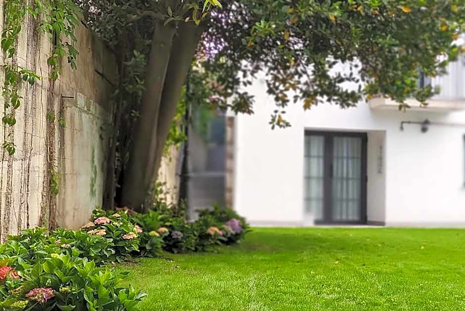 Le Petit Boutique Hotel