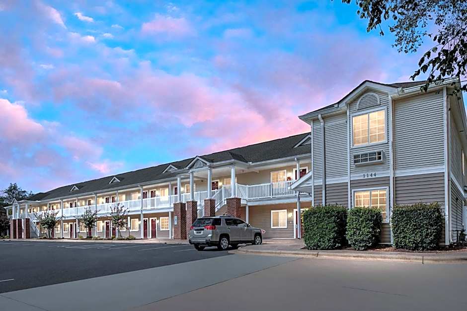 Affordable Suites Greenville