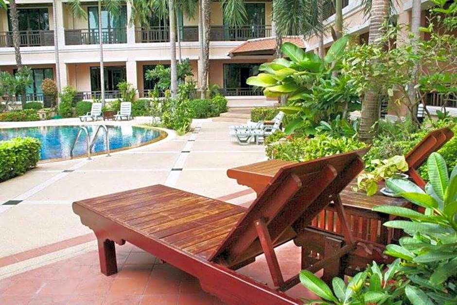 Le Casa Bang Saen Hotel