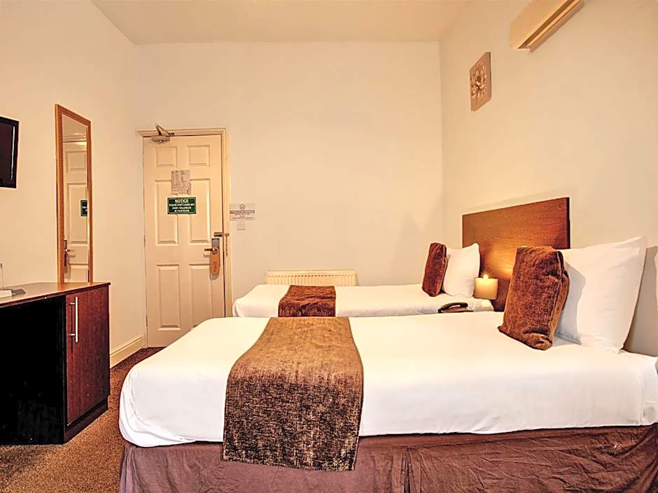 The Waverley Hotel