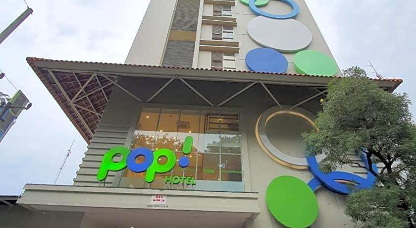 Pop Hotel Diponegoro Surabaya