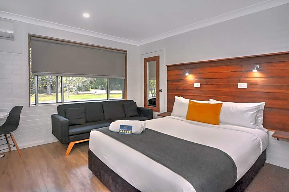 Pleasant Way River Lodge