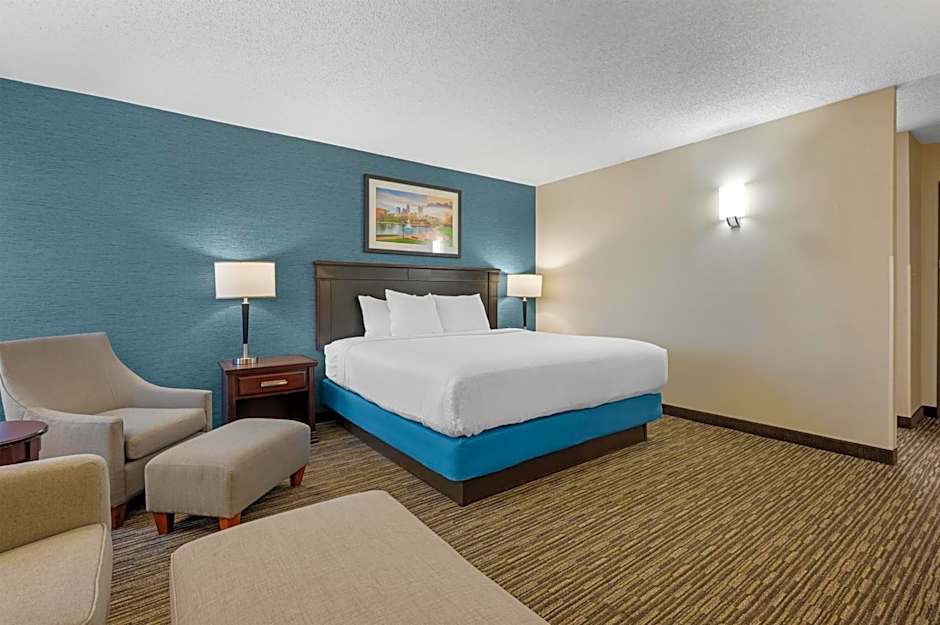 Best Western Plus Indianapolis North at Pyramids