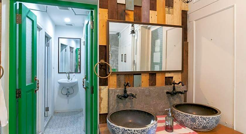 Ratana Boutique Hostel