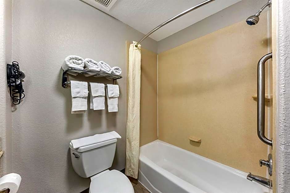 SureStay Plus Hotel by Best Western San Antonio SeaWorld