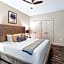 Spacious 4BR Luxury Condo Steps to French Quarter