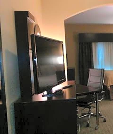 Holiday Inn Express Baton Rouge North, an IHG Hotel