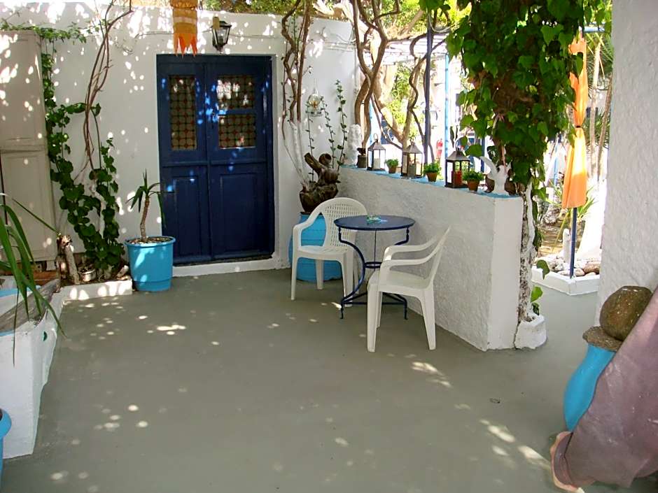 Boussetil Rooms CapAnMat