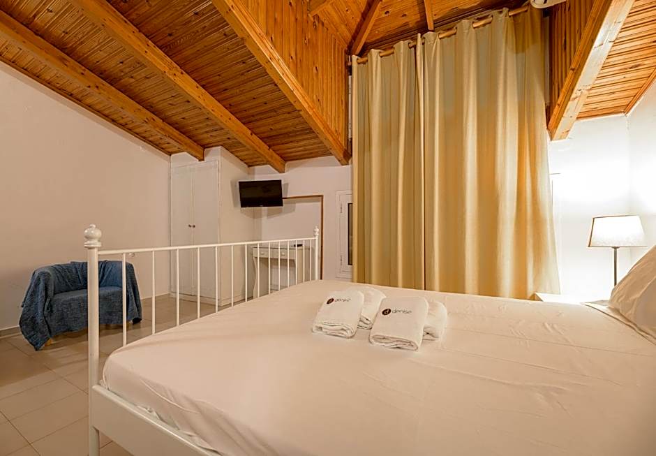 Denise Studios and Apartments