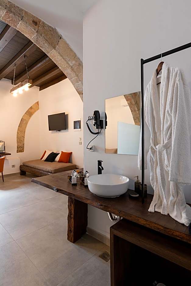 Ancient Knights Luxury Suites