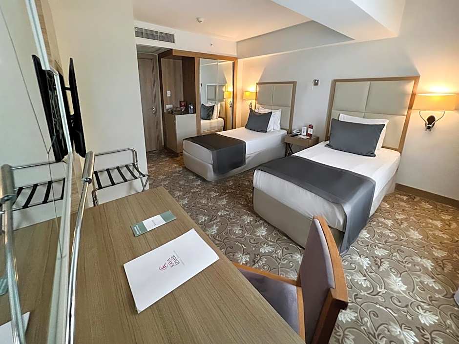 Kaya Izmir Thermal & Convention