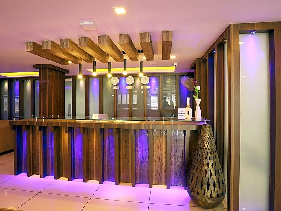 SOUTH GATE RESIDENCY