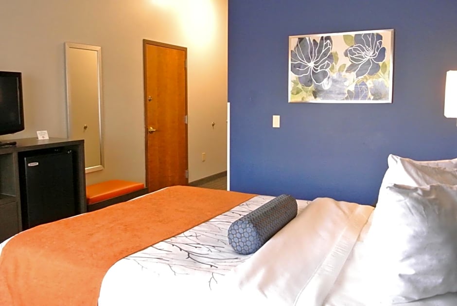 Guesthouse Inn & Suites Lexington
