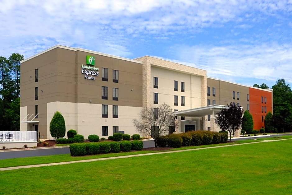 Holiday Inn Express & Suites Raleigh Durham Airport at RTP by IHG